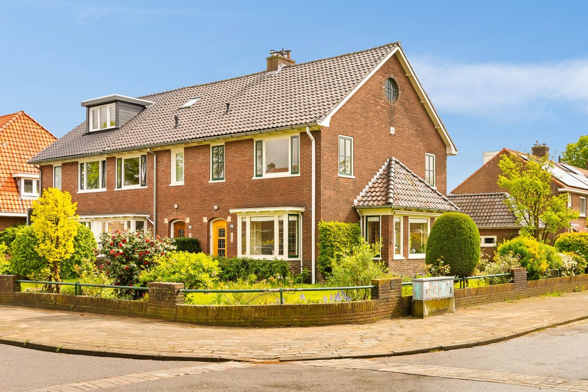 Hoekwoning Nijmegen - (1)